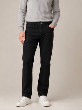 Calvin Klein Men's Straight Jeans in Black